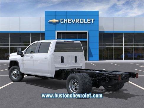 New 2026 Chevrolet Silverado 3500 W/T AWD/4WD image 3