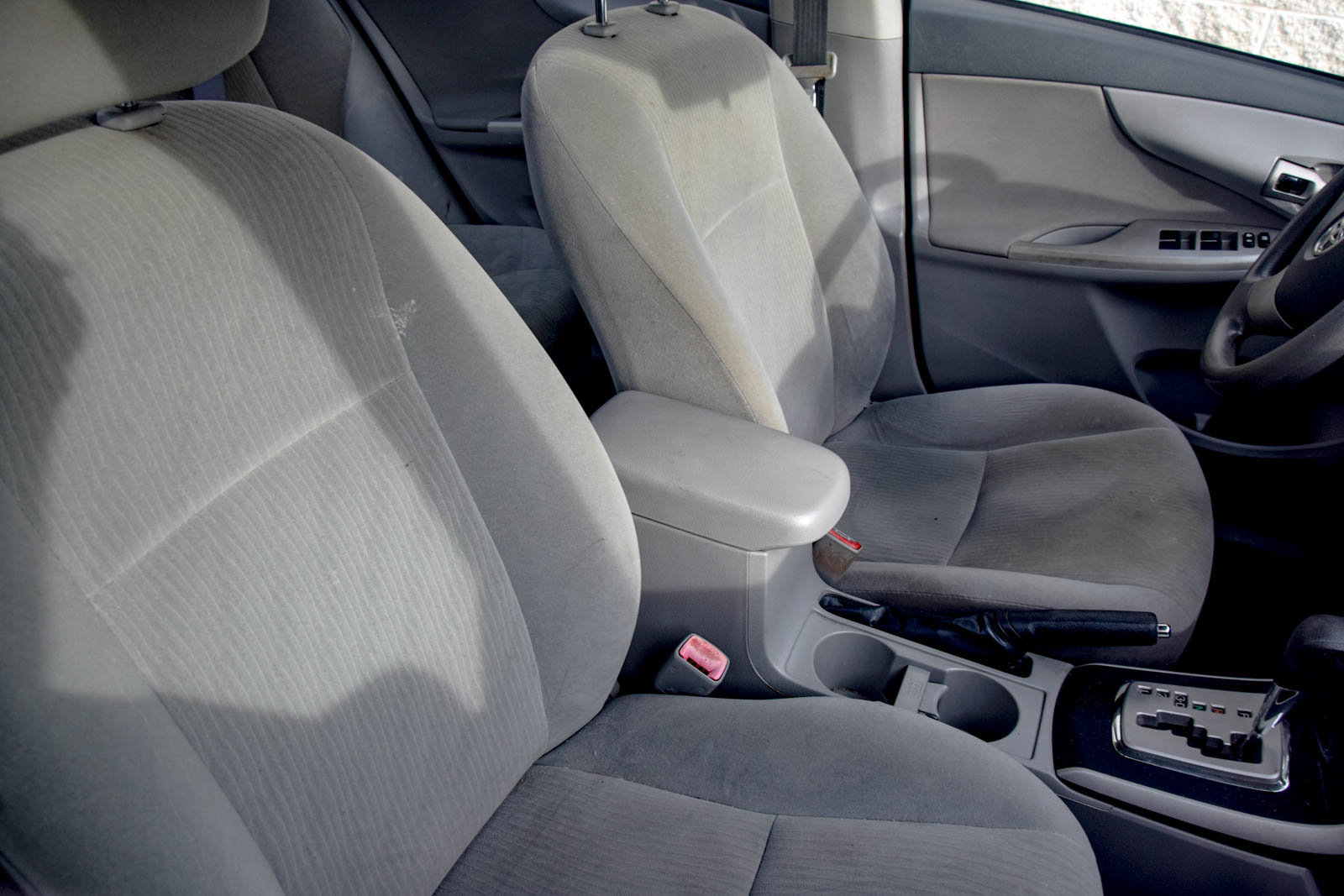 Used 2010 Toyota Corolla FWD image 21