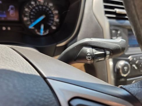 Used 2013 Ford Fusion SE FWD image 19