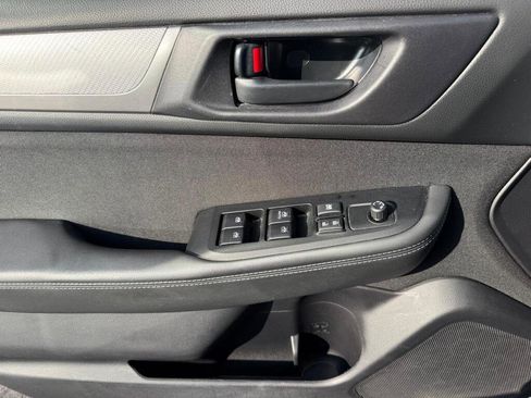Used 2019 Subaru Outback 2.5i image 14