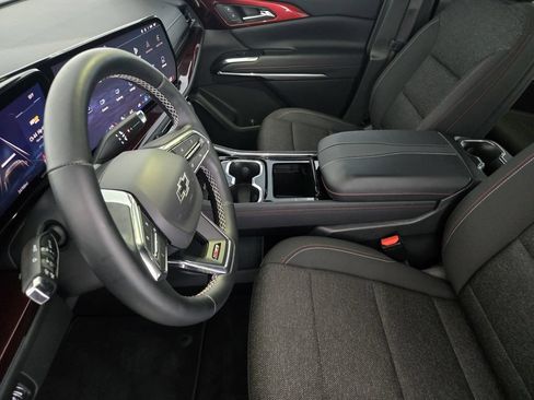 Used 2024 Chevrolet Traverse Z71 AWD/4WD image 14