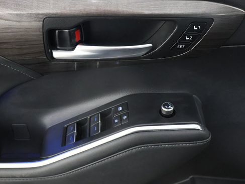 Used 2022 Toyota Highlander Limited image 40