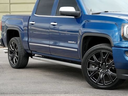 Used 2017 GMC Sierra 1500 Denali w/ Denali Ultimate Package AWD/4WD image 3