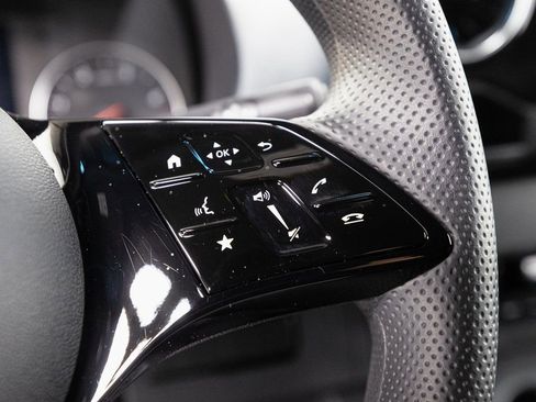 Used 2025 Mercedes-Benz Sprinter 2500 image 12