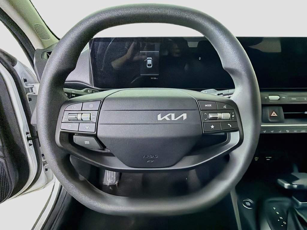 Used 2026 Kia K4 FWD image 15