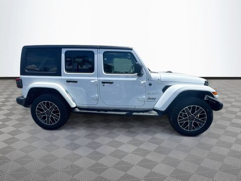 Certified 2023 Jeep Wrangler Unlimited Sahara AWD/4WD image 5