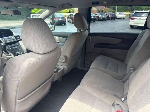 Used 2013 Honda Odyssey EX image 10
