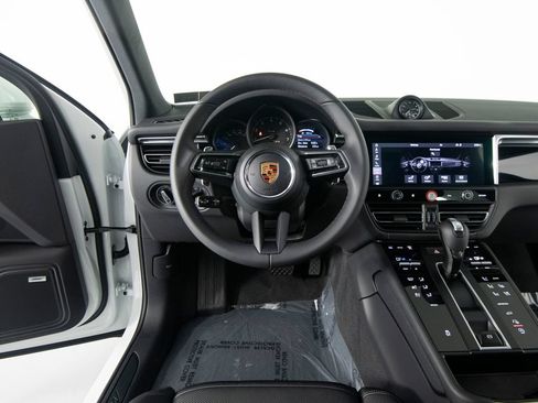 New 2026 Porsche Macan AWD/4WD image 17