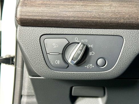 New 2025 Audi Q5 e Premium Plus image 10