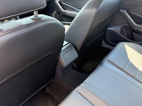 Used 2024 Volkswagen Jetta SE FWD image 25