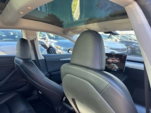 Used 2023 Tesla Model 3 Standard Range image 12