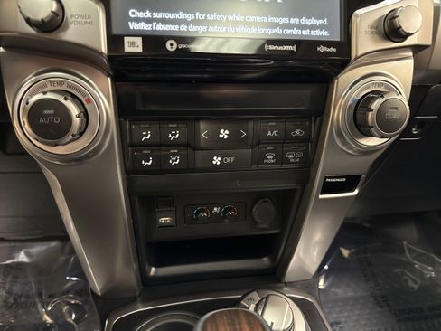 Used 2022 Toyota 4Runner Limited image 34