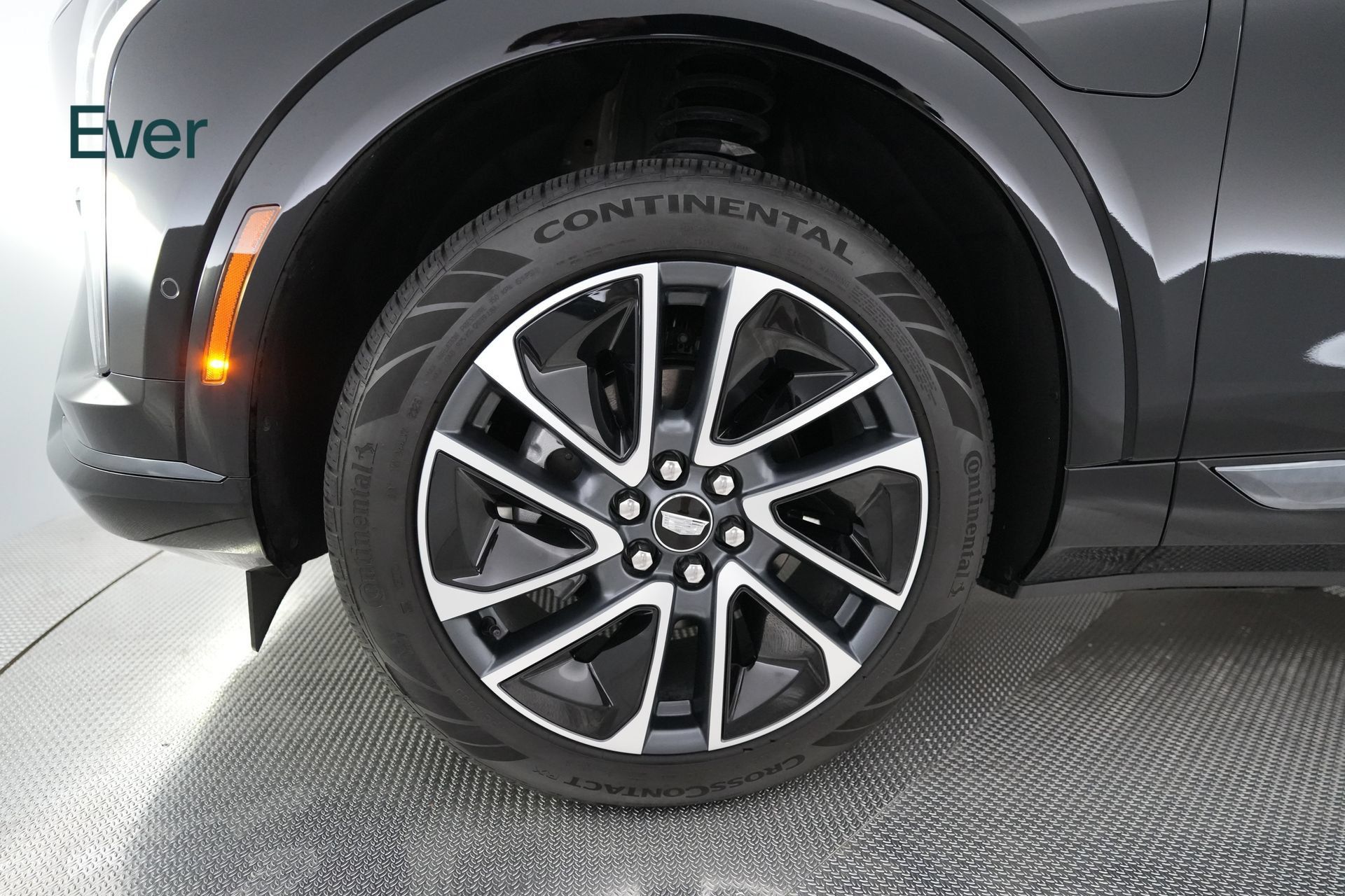Used 2026 Cadillac Optiq Sport 2 w/ LPO, Floor Liner Package RWD image 20