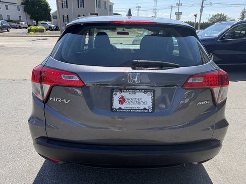 Used 2020 Honda HR-V LX image 6
