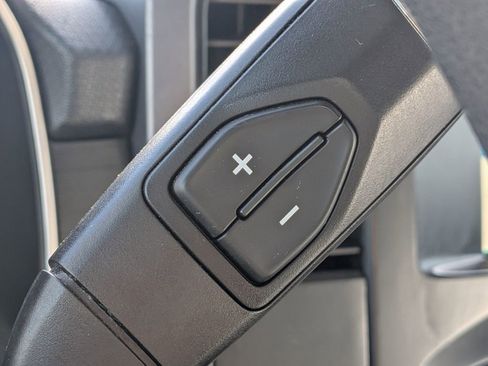 Used 2023 Ford F150 XLT image 30