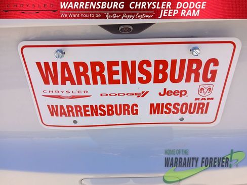 Used 2023 Jeep Renegade Latitude AWD/4WD image 30