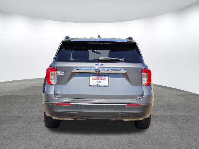 Used 2023 Ford Explorer XLT RWD image 5