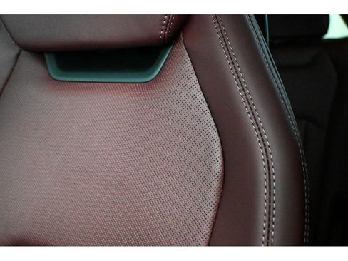 Used 2025 Lamborghini Urus SE image 59