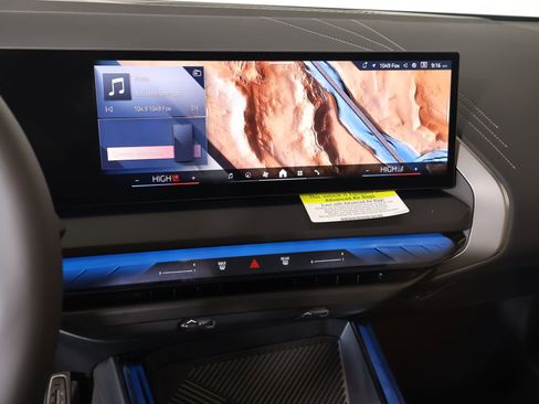 New 2026 BMW X3 xDrive30 w/ Premium Package image 5