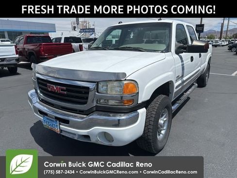 Used 2004 GMC Sierra 2500 SLT w/ Heavy-Duty Power Package AWD/4WD image 1
