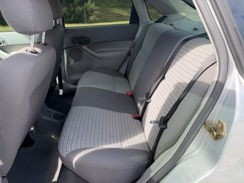 Used 2005 Ford Focus S image 12