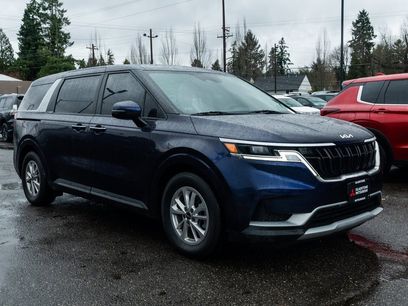 Used 2024 Kia Carnival LX