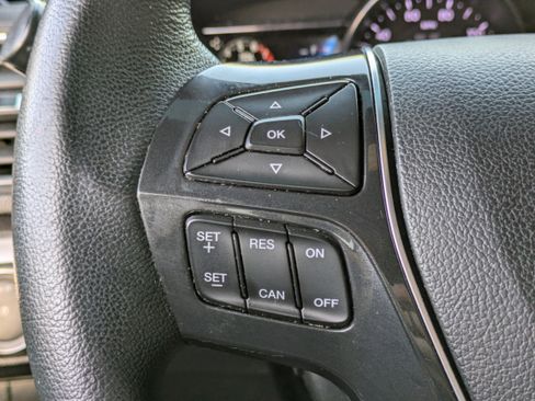 Used 2018 Ford Explorer Limited image 24