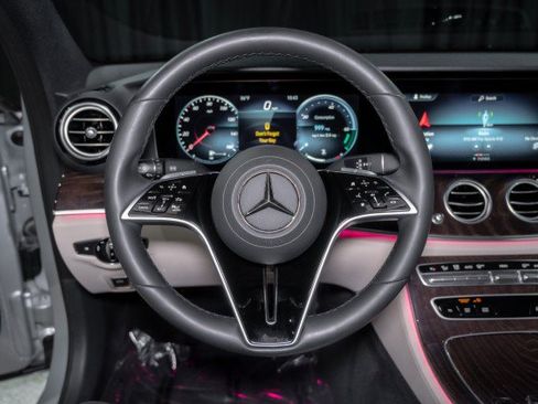 Used 2022 Mercedes-Benz E 350 Sedan image 21