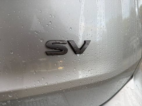 Used 2024 Nissan Rogue SV w/ SV Premium Package FWD image 11