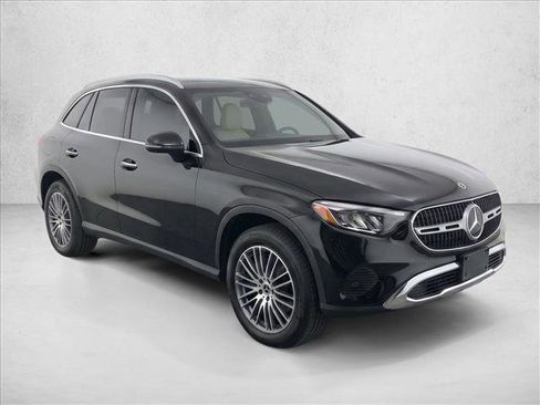 Certified 2024 Mercedes-Benz GLC 300 4MATIC image 3