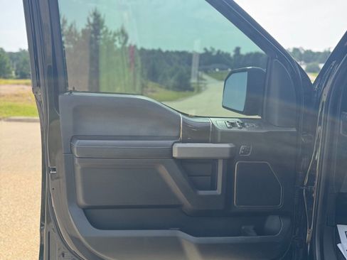 Used 2018 Ford F150 Raptor w/ Equipment Group 802A Luxury image 6