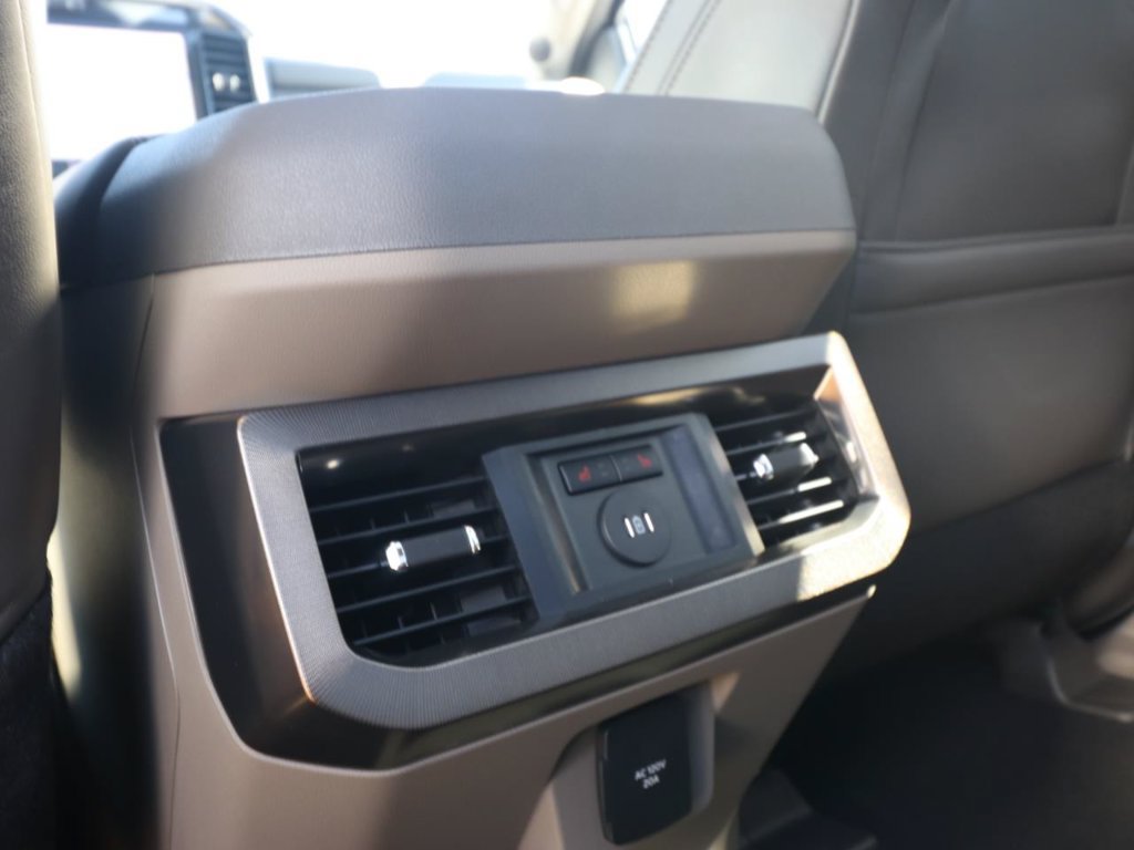 New 2027 Ford F250 Platinum w/ Platinum Plus Package AWD/4WD image 14