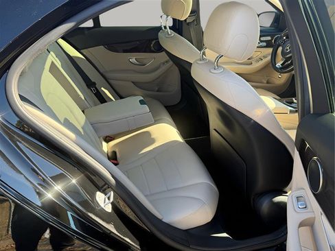 Used 2018 Mercedes-Benz C 300 Sedan w/ Premium Package image 26