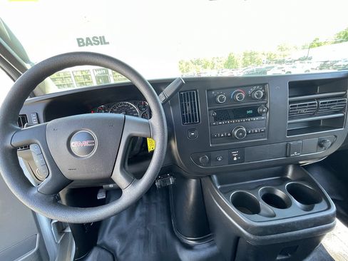 Used 2019 GMC Savana 2500 w/ Driver Convenience Package RWD image 32
