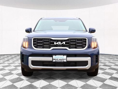 Used 2025 Kia Telluride S image 17