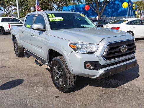 Used 2021 Toyota Tacoma SR5 image 8