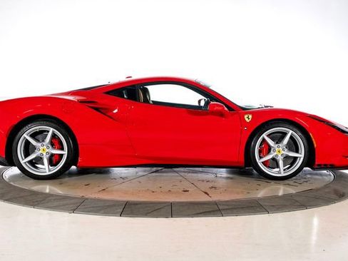 Certified 2020 Ferrari F8 Tributo image 11