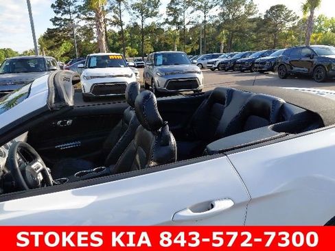 Used 2020 Ford Mustang Premium RWD image 30