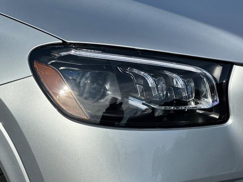 New 2026 Mercedes-Benz Maybach GLS 600 4MATIC image 10