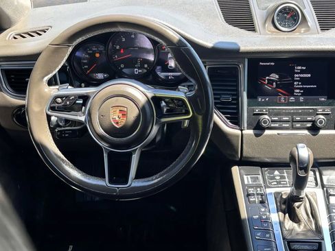 Used 2017 Porsche Macan image 13