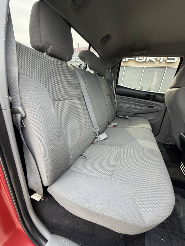 Used 2014 Toyota Tacoma PreRunner w/ Convenience Package RWD image 30