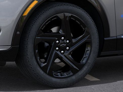 New 2025 Chevrolet Equinox EV RS image 30