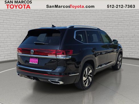 Used 2024 Volkswagen Atlas SEL AWD/4WD image 6