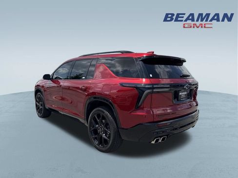 Used 2025 Chevrolet Traverse RS AWD/4WD image 5