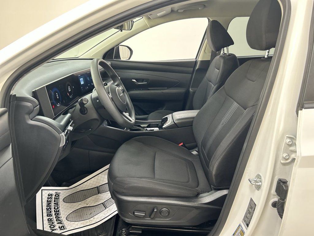 Used 2025 Hyundai Tucson SEL AWD/4WD image 9