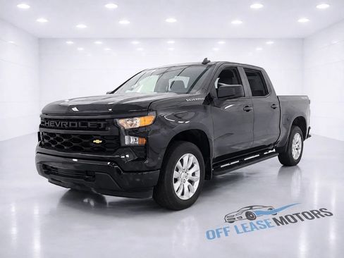 Used 2024 Chevrolet Silverado 1500 Custom AWD/4WD image 1