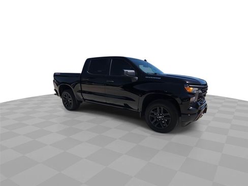 Used 2025 Chevrolet Silverado 1500 Custom AWD/4WD image 2