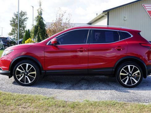 Used 2018 Nissan Rogue Sport SL w/ SL Premium Package image 25
