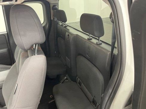 Used 2022 Nissan Frontier S image 37