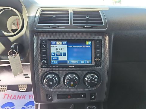 Used 2011 Dodge Challenger R/T RWD image 17